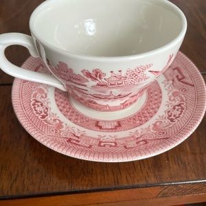 Red Willow Churchill teacup & saucer set